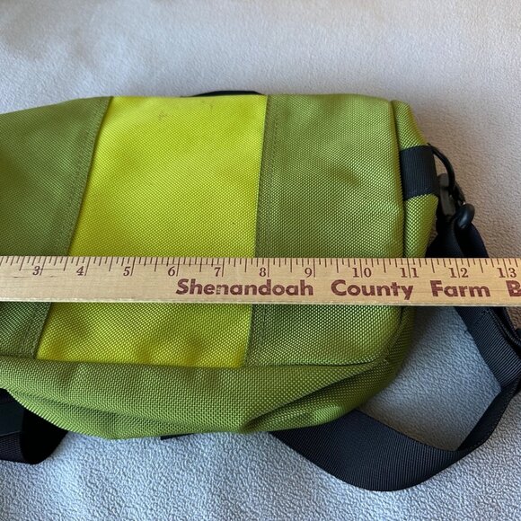 Timbuk2 Messenger Bag Medium Size 9x12 Travel Crossbody - Picture 7 of 8